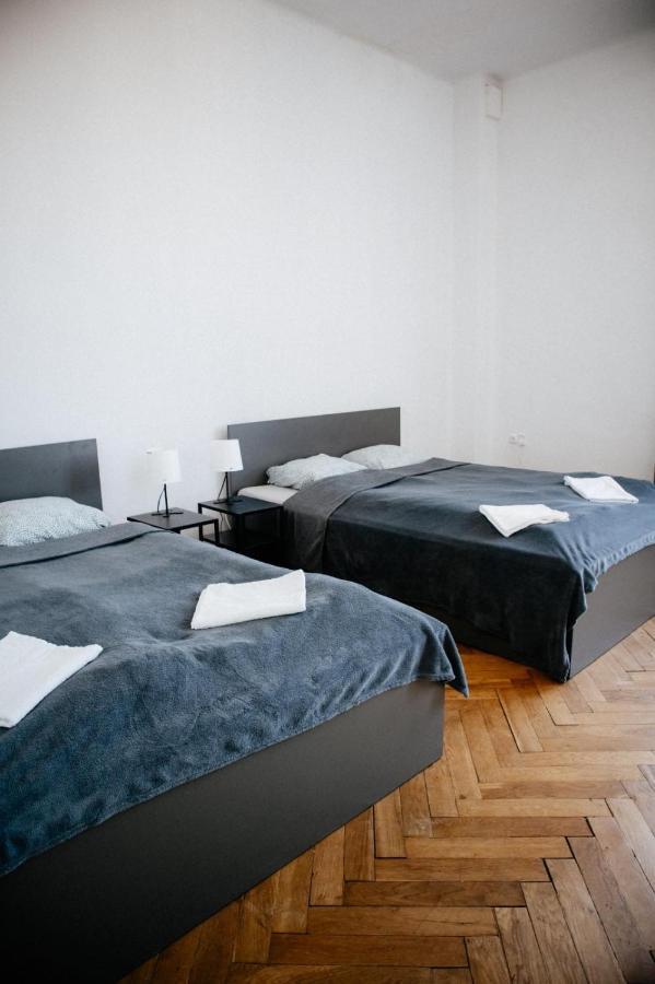 Best Rooms For Short Stay In City Center Krasków Exteriör bild