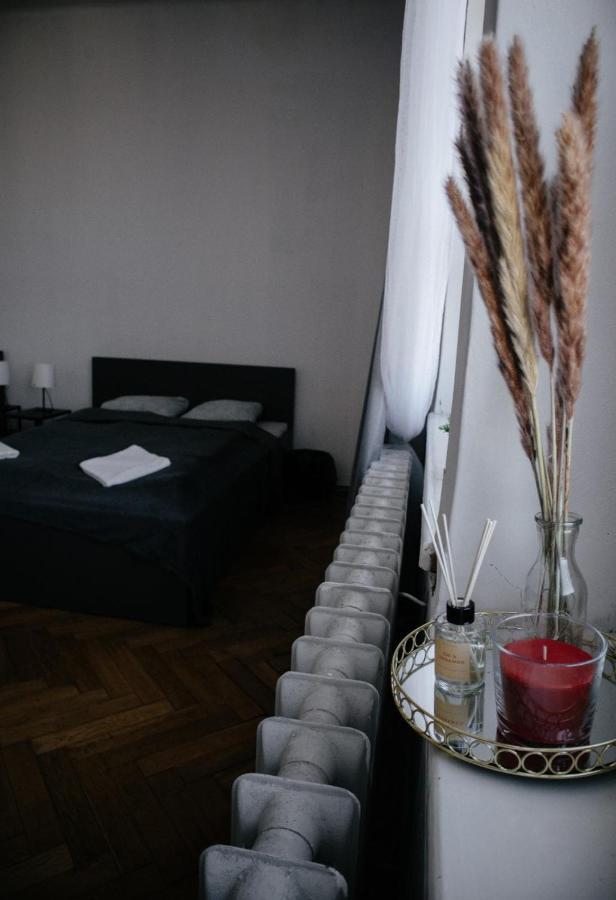 Best Rooms For Short Stay In City Center Krasków Exteriör bild