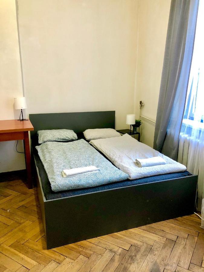 Best Rooms For Short Stay In City Center Krasków Exteriör bild