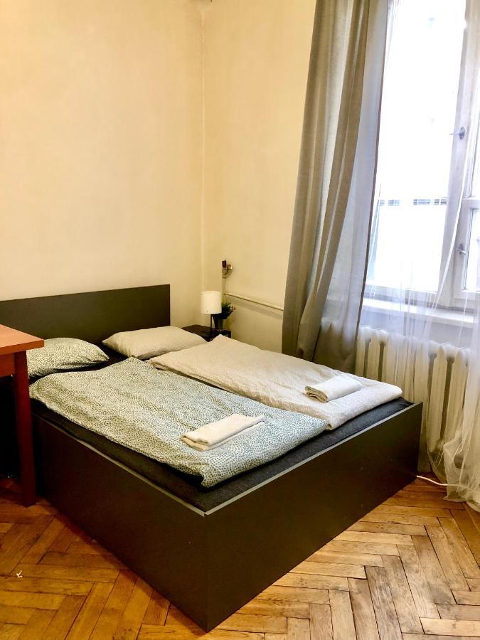 Best Rooms For Short Stay In City Center Krasków Exteriör bild