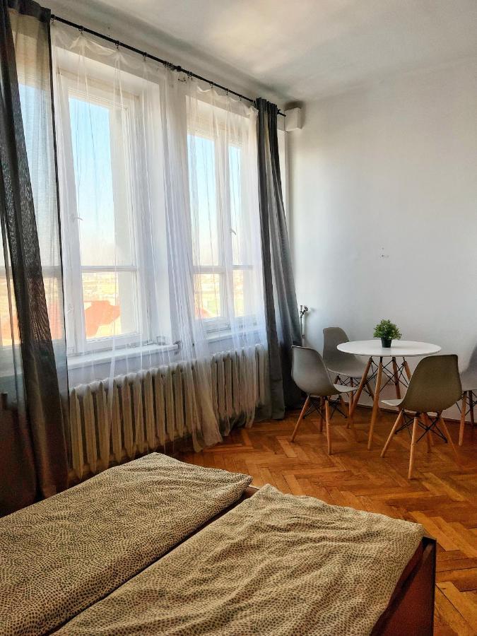 Best Rooms For Short Stay In City Center Krasków Exteriör bild